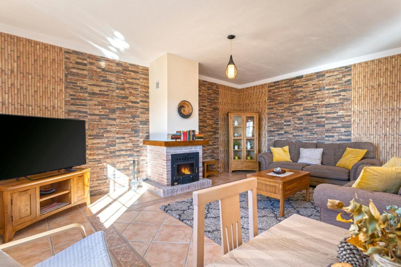 Alcaucín Casa Del Valle Con Piscina Privadaヴィラ エクステリア 写真