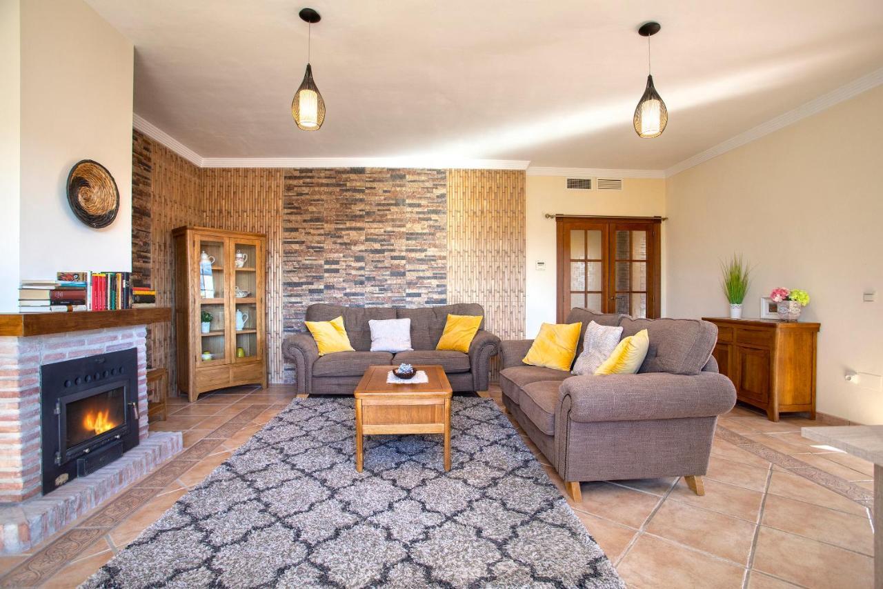 Alcaucín Casa Del Valle Con Piscina Privadaヴィラ エクステリア 写真